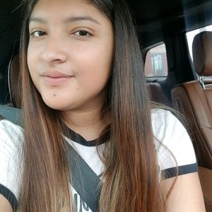 Meet your Posher, Luvia